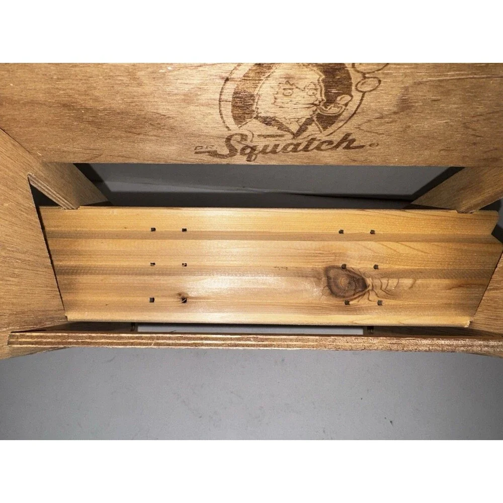 Dr. Squatch Wooden Soap Shower Caddy Rare Discontinued Get Dirty Stay Clean Wood